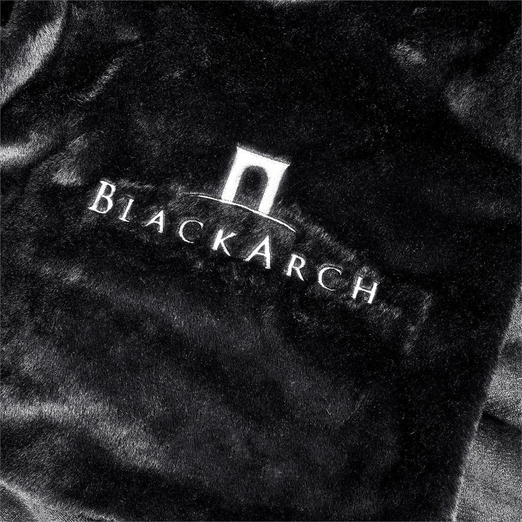 Alex Varga Palazzo Faux Fur Fleece Blanket - Luxurious Comfort - Brand your company Logo! Get a quote - Promo Lingo